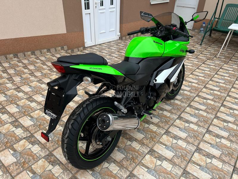 Kawasaki Ninja 250r A2 CH