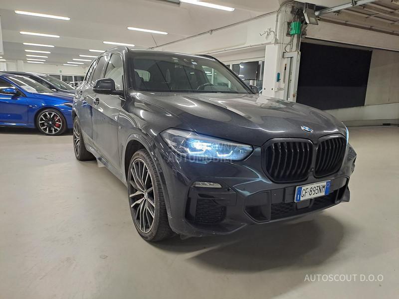 BMW X5 xDrive45e