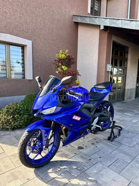 Yamaha R3