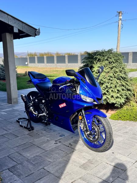 Yamaha R3