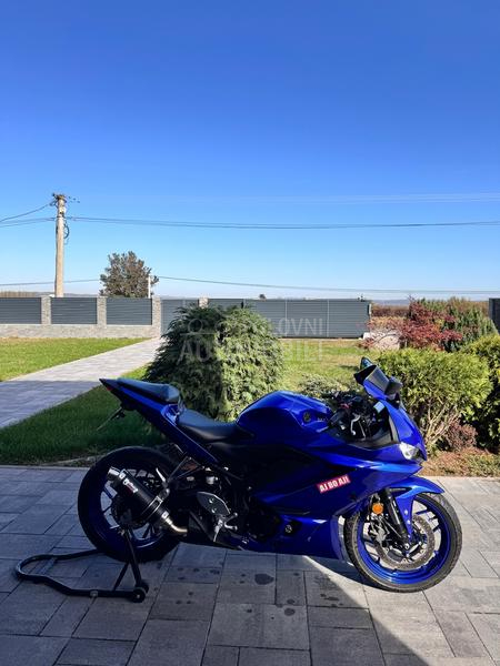 Yamaha R3