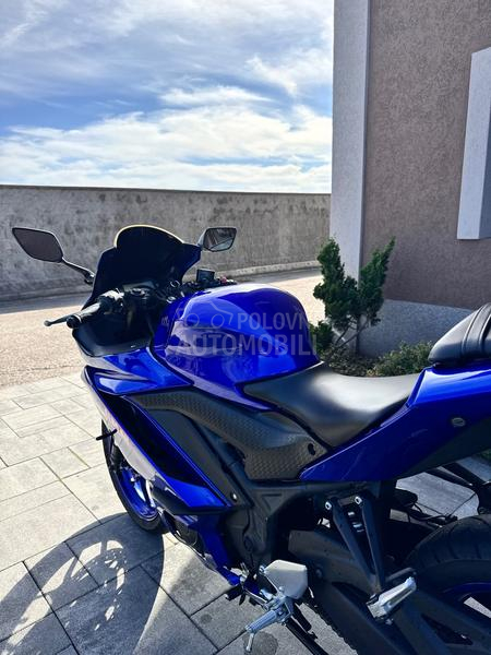 Yamaha R3