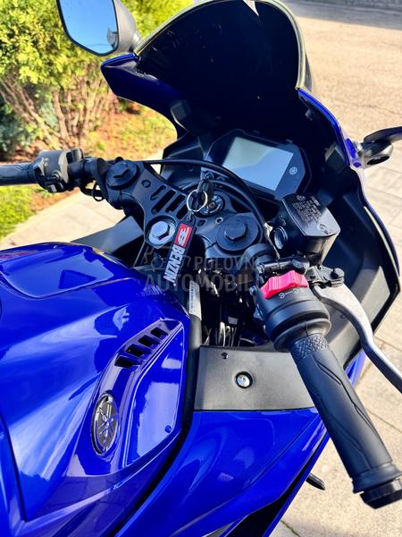 Yamaha R3