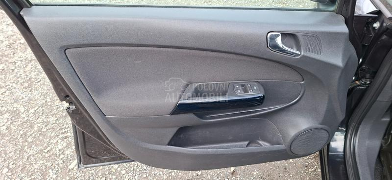 Opel Corsa D 1.3 REZERVISA NO
