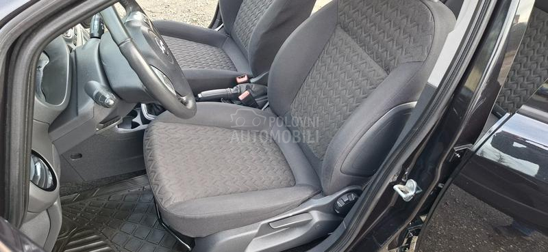 Opel Corsa D 1.3 REZERVISA NO