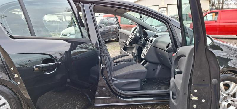 Opel Corsa D 1.3 REZERVISA NO