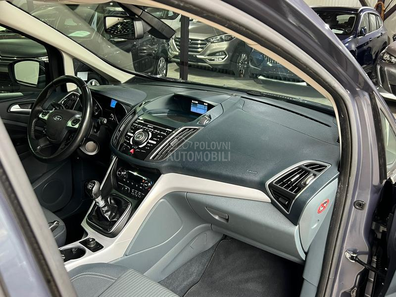 Ford C-Max TITANIUM