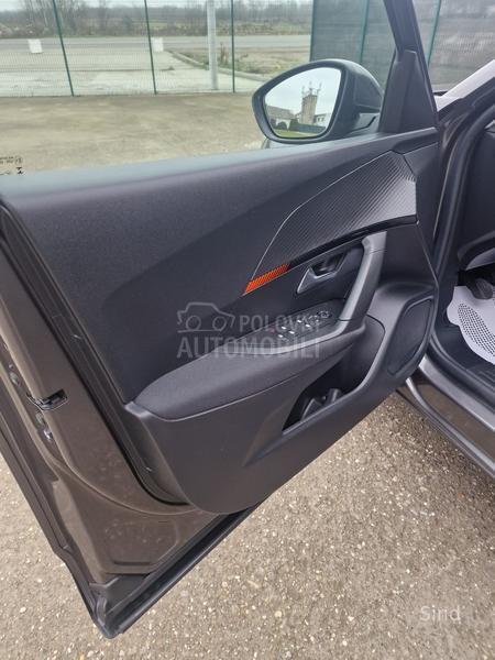 Peugeot 2008 1.2 PURETECH