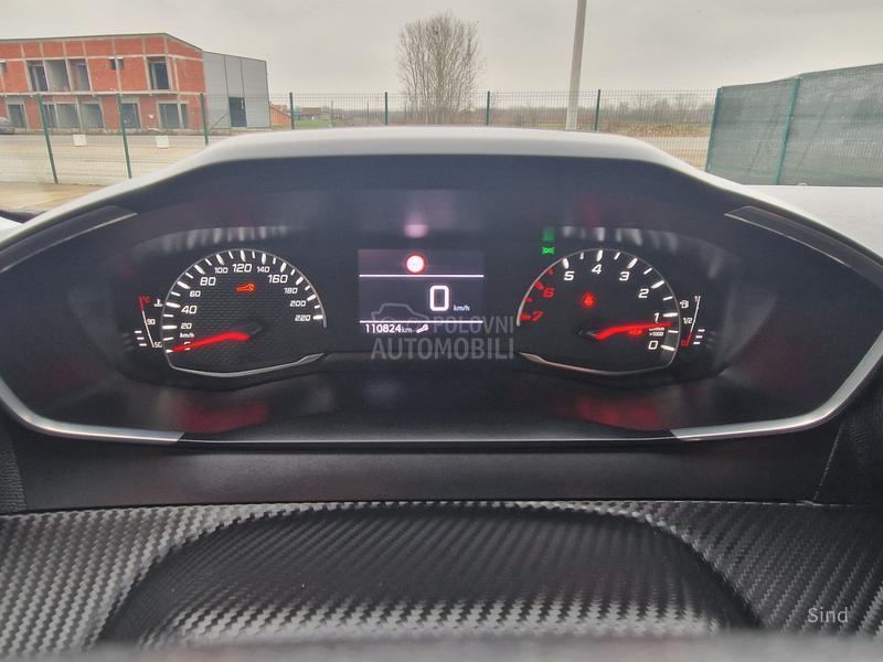 Peugeot 2008 1.2 PURETECH
