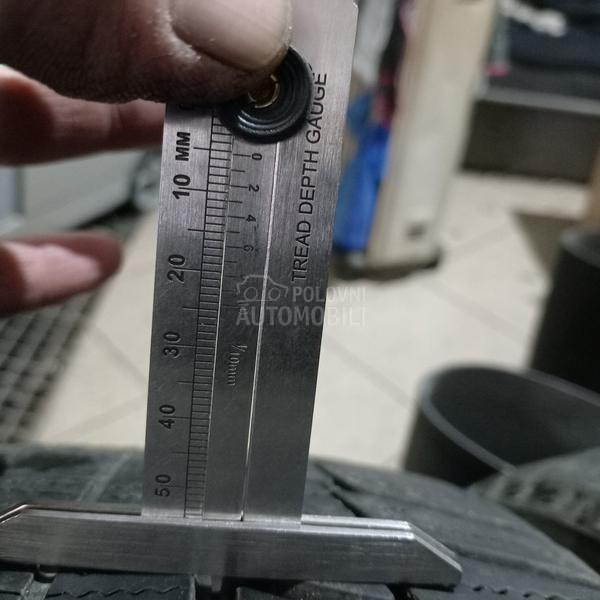 Bridgestone 225/45 R17 Zimska