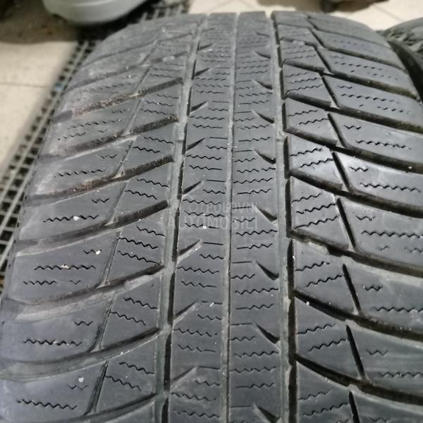 Bridgestone 225/45 R17 Zimska