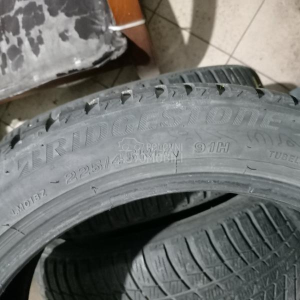 Bridgestone 225/45 R17 Zimska