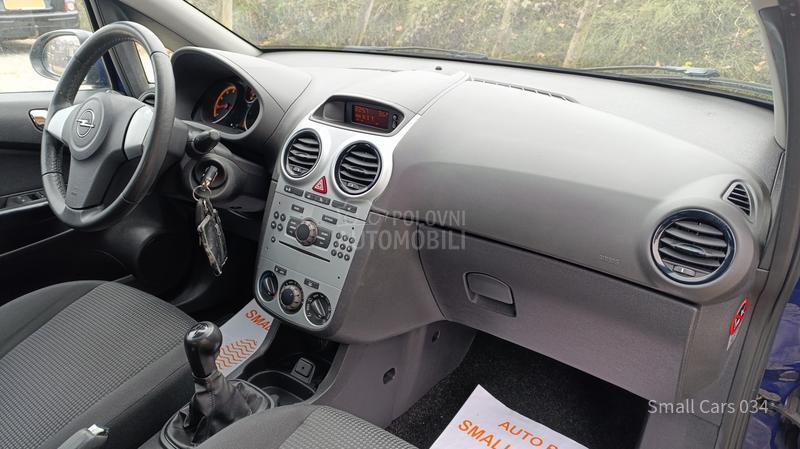 Opel Corsa D 1.2b SELECTION