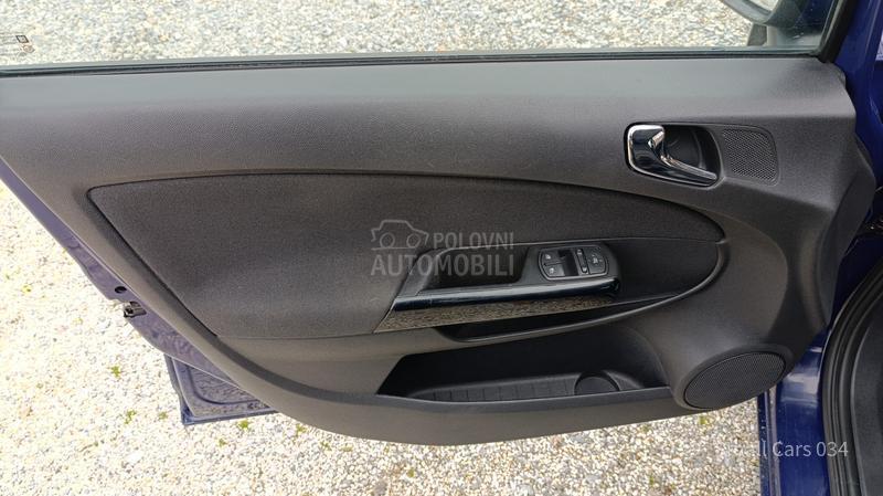 Opel Corsa D 1.2b SELECTION