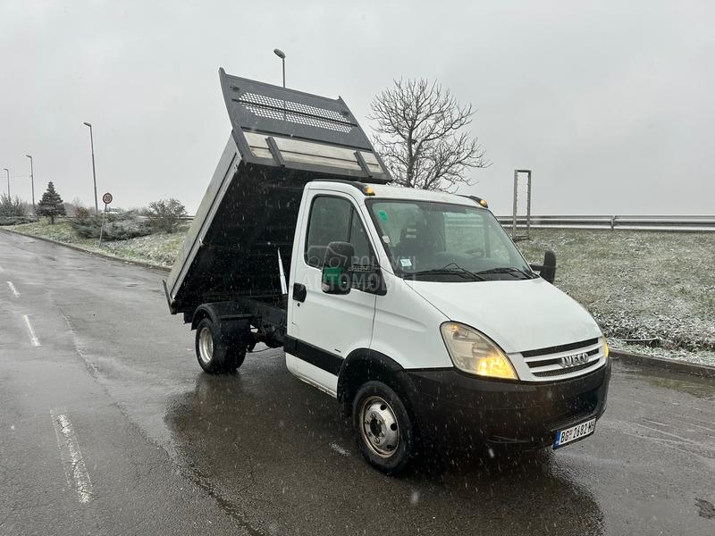 Iveco Daily 35 B KATEGORIJA