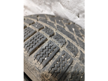 Kumho 235/55 R18 Zimska