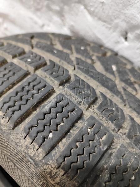 Kumho 235/55 R18 Zimska