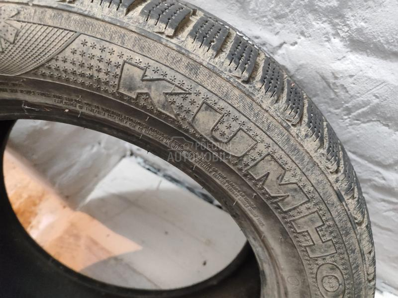 Kumho 235/55 R18 Zimska