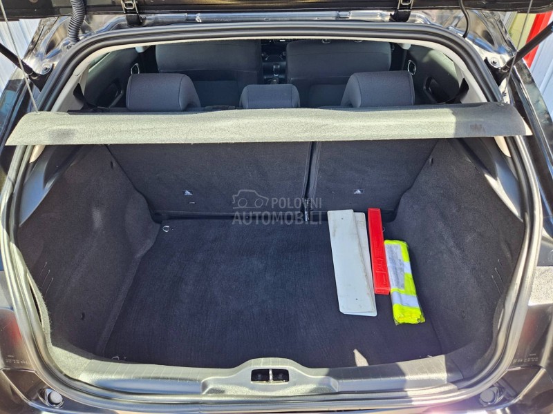 Citroen C4 Cactus 1.2/NAV/LED/KAM/AUT