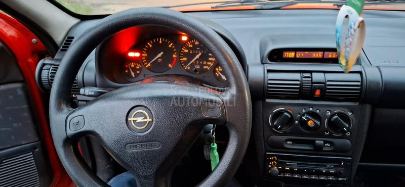 Opel Corsa B 