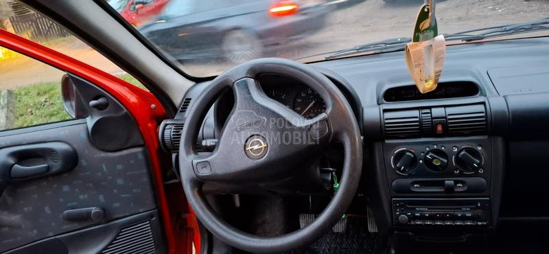 Opel Corsa B 