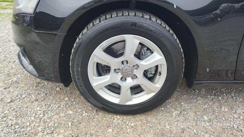 Audi A4 2.0 TDi //BUSINESS//