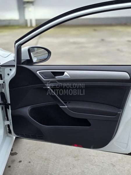 Volkswagen Golf 7 105 k s
