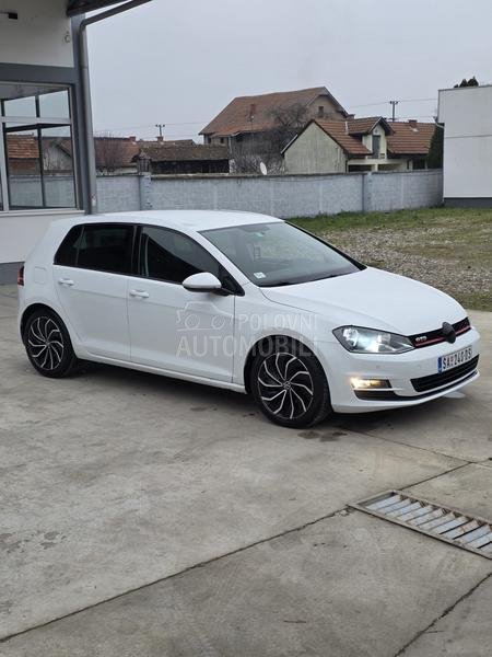 Volkswagen Golf 7 105 k s