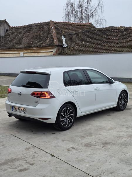 Volkswagen Golf 7 105 k s