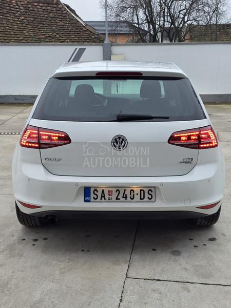 Volkswagen Golf 7 105 k s