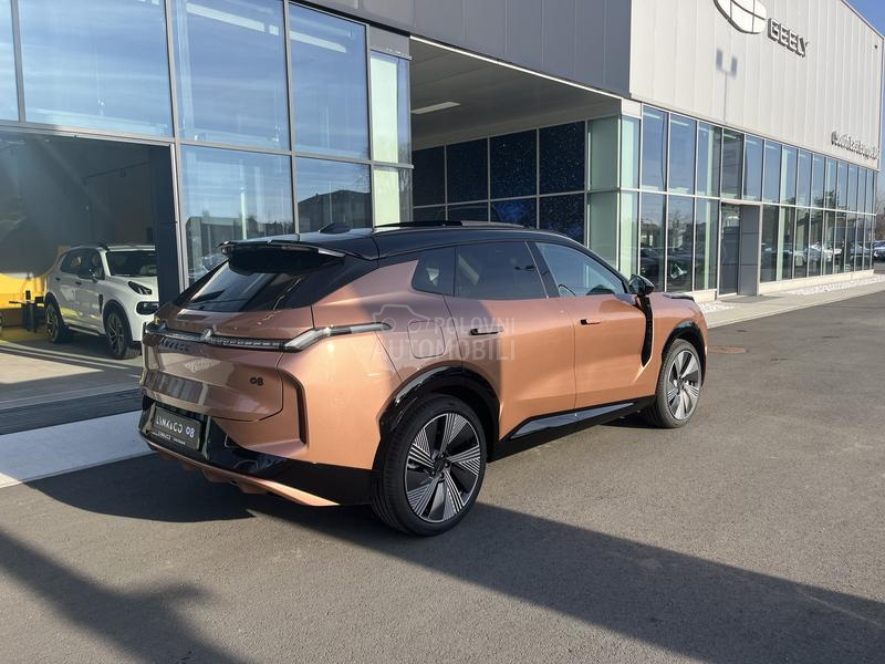 Lynk & Co 08 MORE PHEV