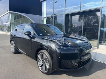 Lynk & Co 08 MORE PHEV