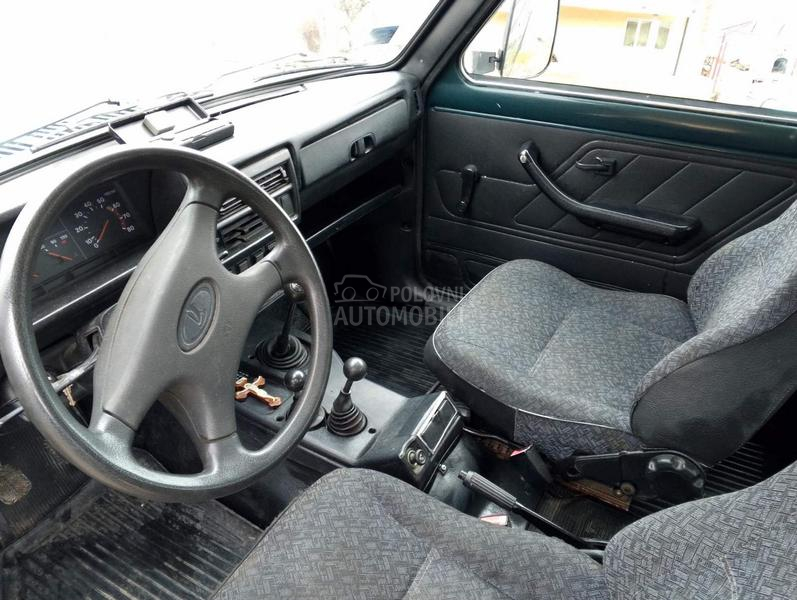 Lada Niva 