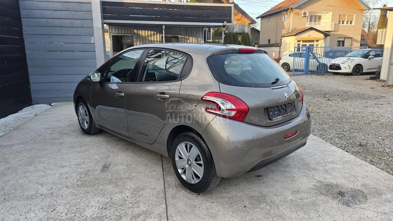 Peugeot 208 1.4 HDI