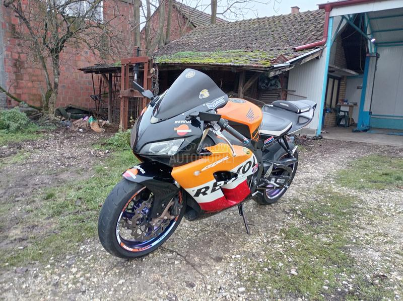 Honda cbr 1000rr