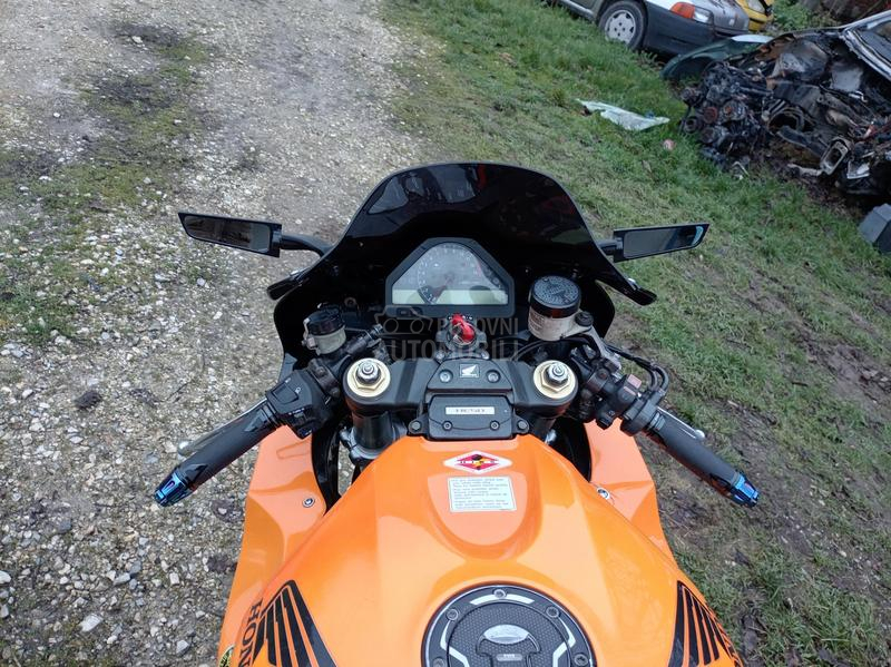 Honda cbr 1000rr