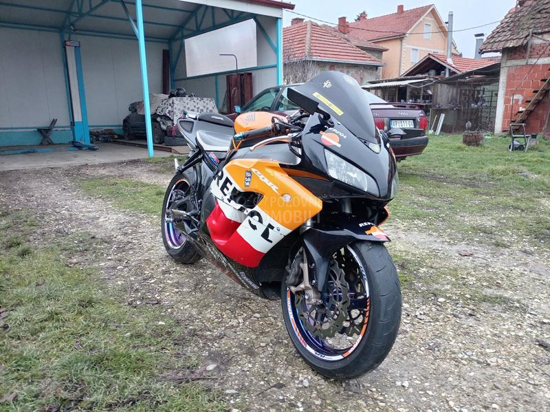 Honda cbr 1000rr