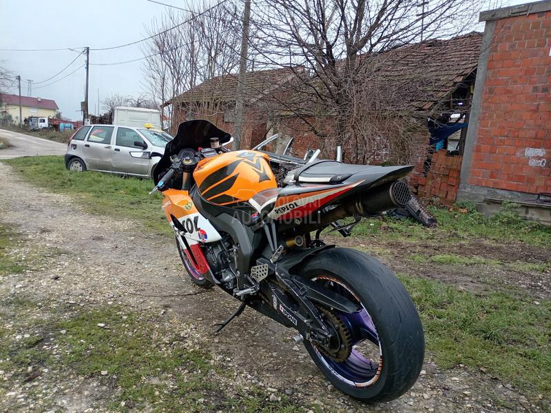 Honda cbr 1000rr