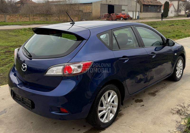Mazda 3 1.6 Resty,Sport CH
