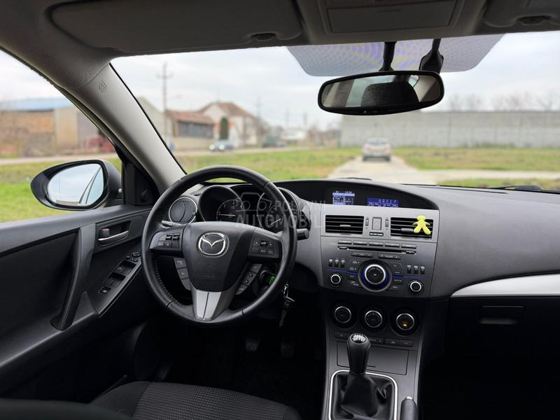 Mazda 3 1.6 Resty,Sport CH