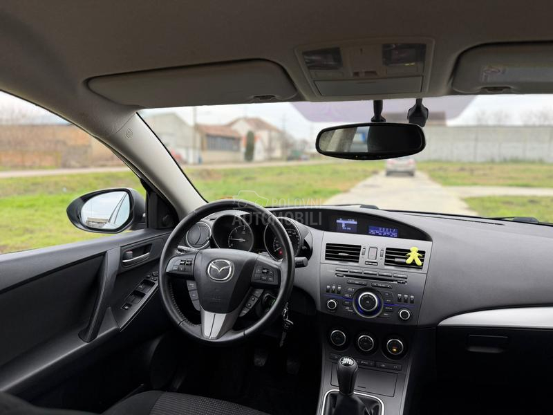 Mazda 3 1.6 Resty,Sport CH