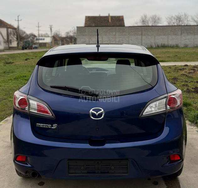 Mazda 3 1.6 Resty,Sport CH