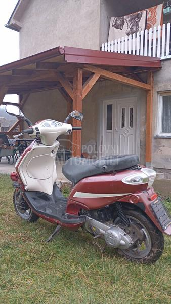 Piaggio Fly