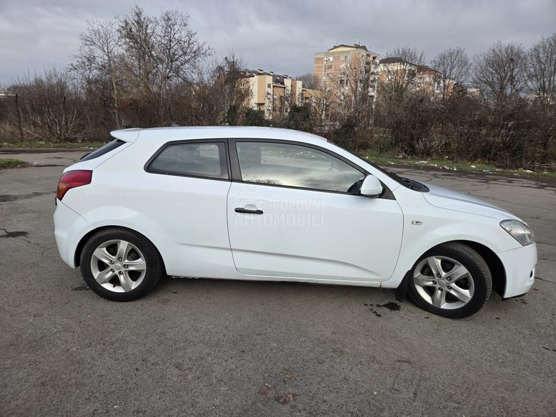Kia pro_cee`d 