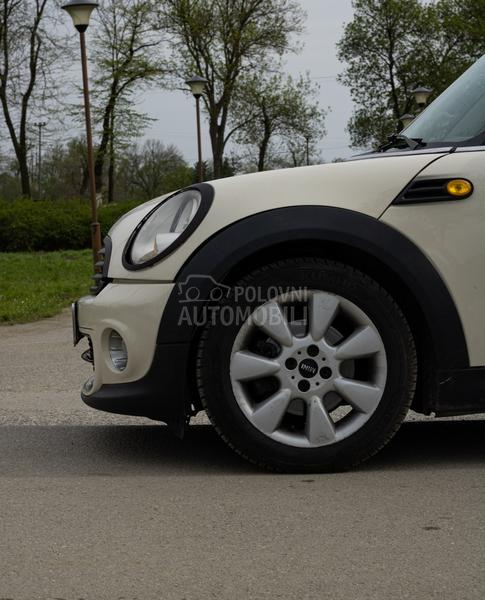 MINI One 