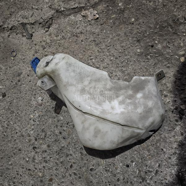 Boca tečnosti za brisače