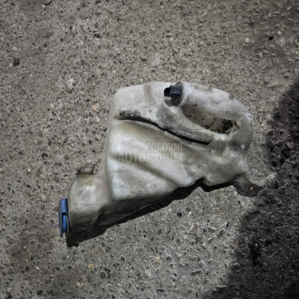 Boca tečnosti za brisače