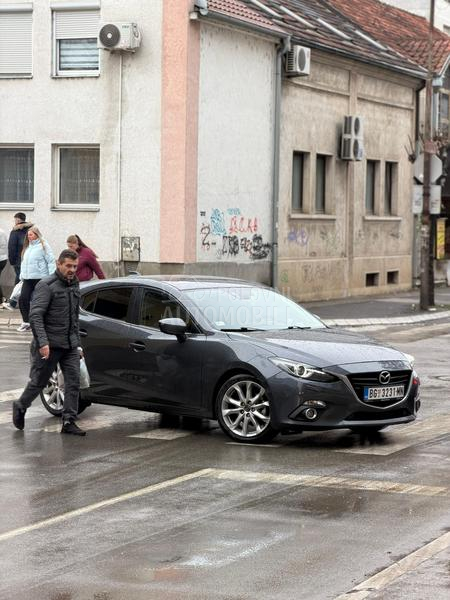 Mazda 3 