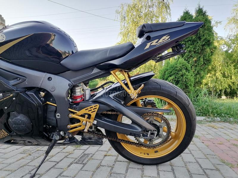 Yamaha R6
