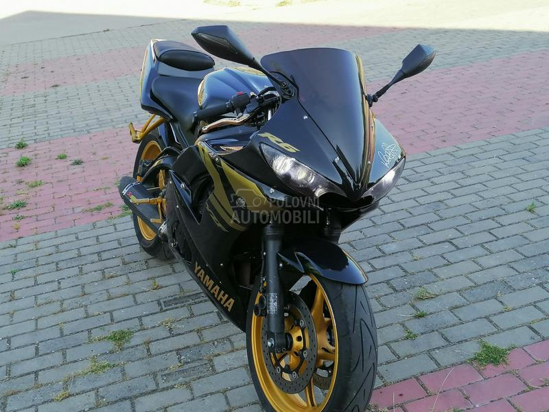 Yamaha R6